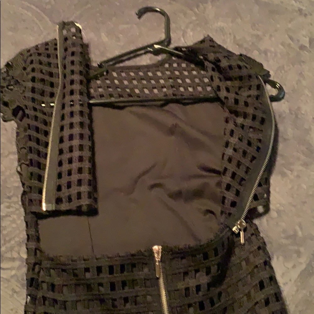 Dress - Picture 4 of 4